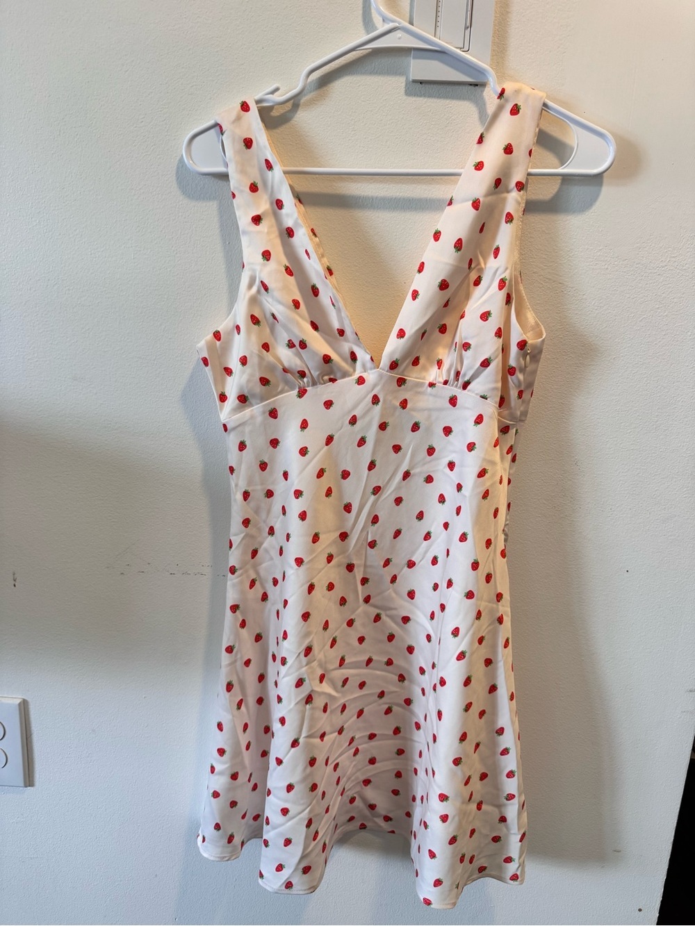 Indefier Hazel boutique Satin Strawberry Mini Dress NWT - Picture 2 of 5